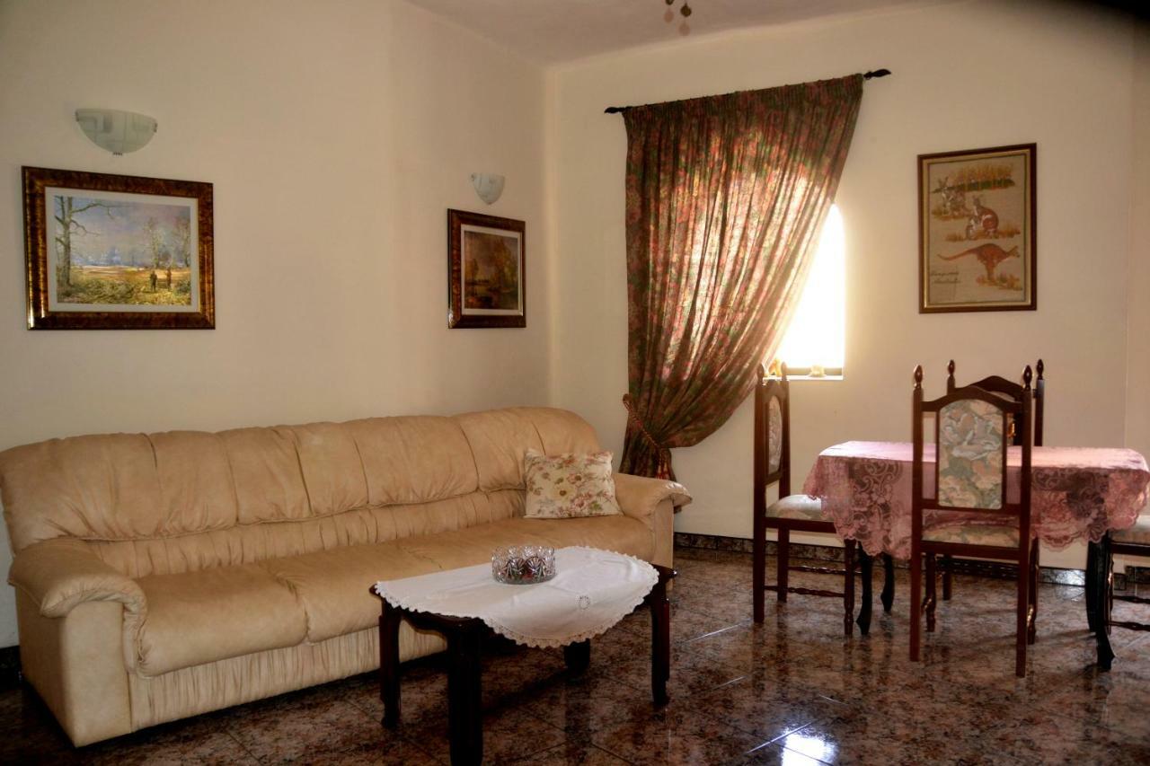 Silia'S Maisonette Marsaskala Ngoại thất bức ảnh